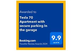 Tesla 70 Apartment With Secure Parking In The Garage